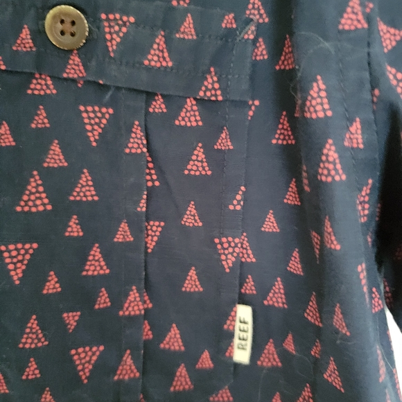 Reef men's button down shirt - Picture 2 of 3